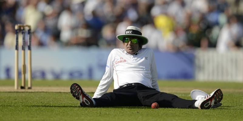 File Photo: Umpire Aleem Dar sits down during a break at the first cricket test match between England and South Africa at the Oval cricket ground in London, July 19, 2012. (REUTERS/Philip Brown)