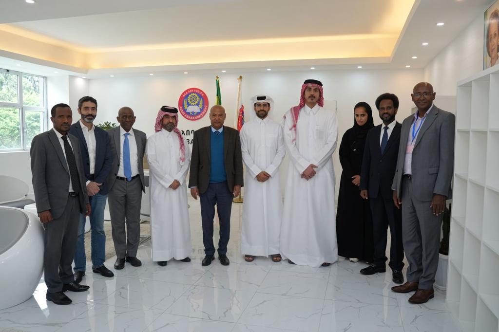 Director of the Media and Communication Department at the Ministry of Foreign Affairs Ibrahim bin Sultan Al Hashmi and other Qatari and Ethiopian officials during the opening of the media laboratory of the Addis Ababa University.