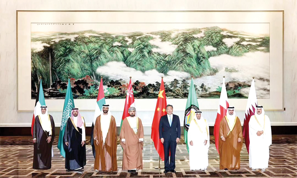 Undersecretary of the Ministry of Commerce and Industry, H E Sultan bin Rashid Al Khater; Chinese Minister of Commerce, H E Wang Wentao with other officials during the First China-GCC Economic and Trade Ministerial Conference, held in Guangzhou, China.