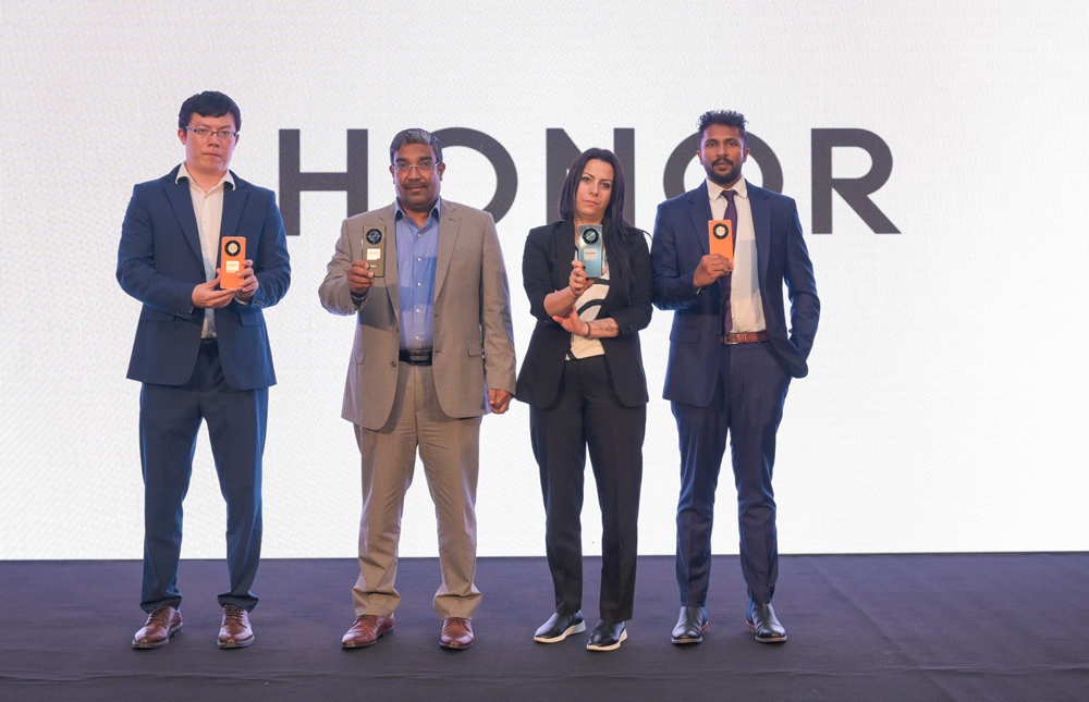 Officials during the launch of HONOR X9b 5G was in Souq Najada Hotel.