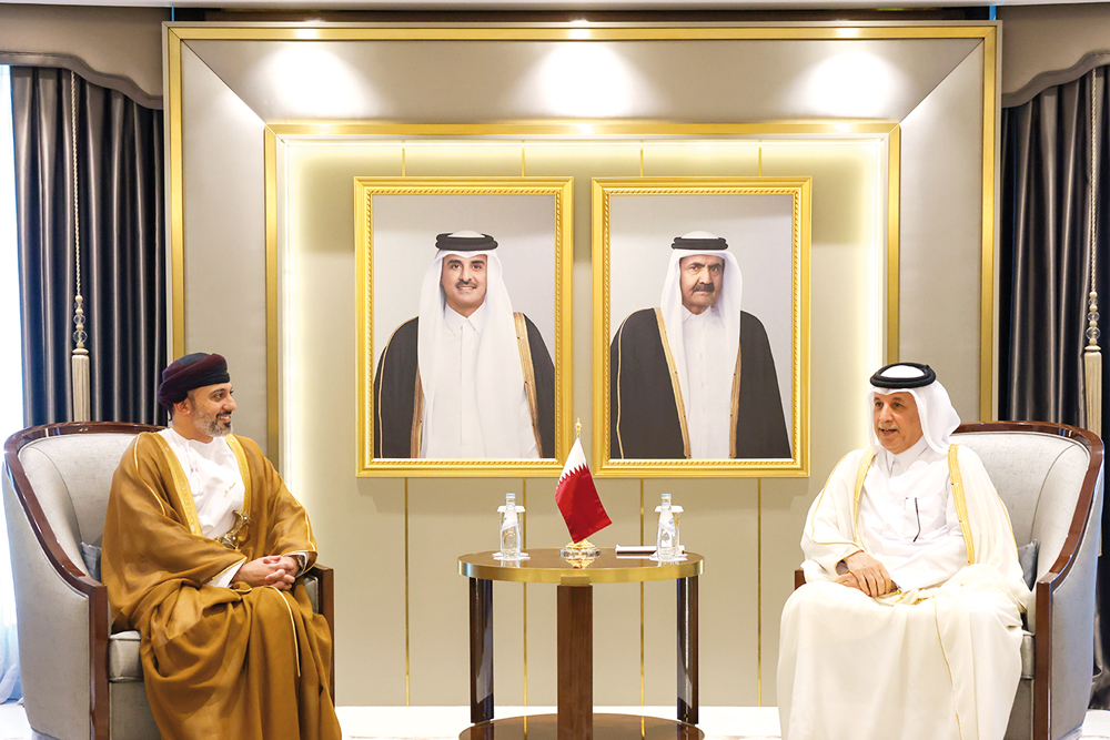 Minister of State for Foreign Affairs H E Sultan bin Saad Al Muraikhi with the Ambassador of the Sultanate of Oman H E Ammar bin Abdullah bin Sultan Al Busaidi in Doha.