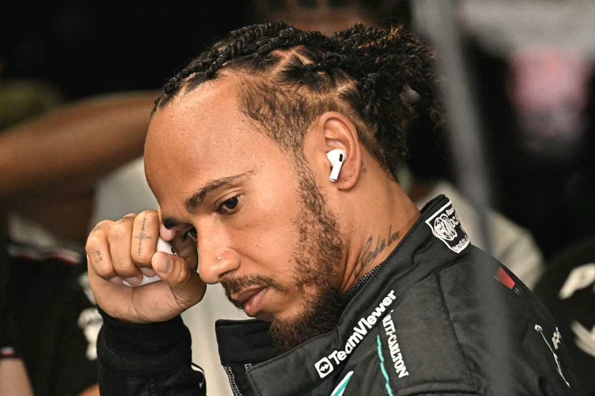 Mercedes' British driver Lewis Hamilton prepares before third practice session, ahead of the Italian Formula One Grand Prix at Autodromo Nazionale Monza circuit, in Monza on August 31, 2024. Photo by Gabriel BOUYS / AFP.