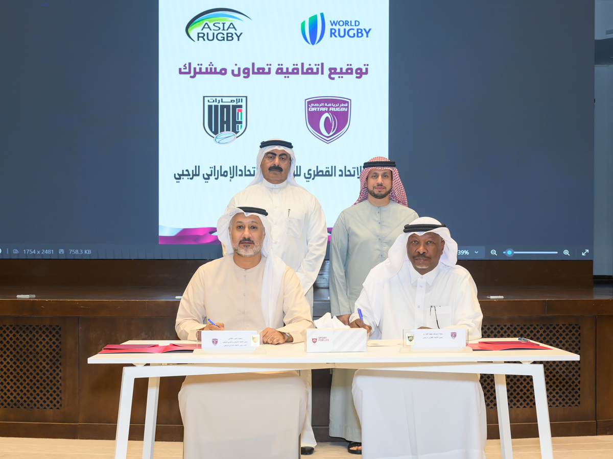 The officials of Qatar Rugby and Hockey Committee and UAE Rugby Federation during the cooperation agreement signing ceremony.