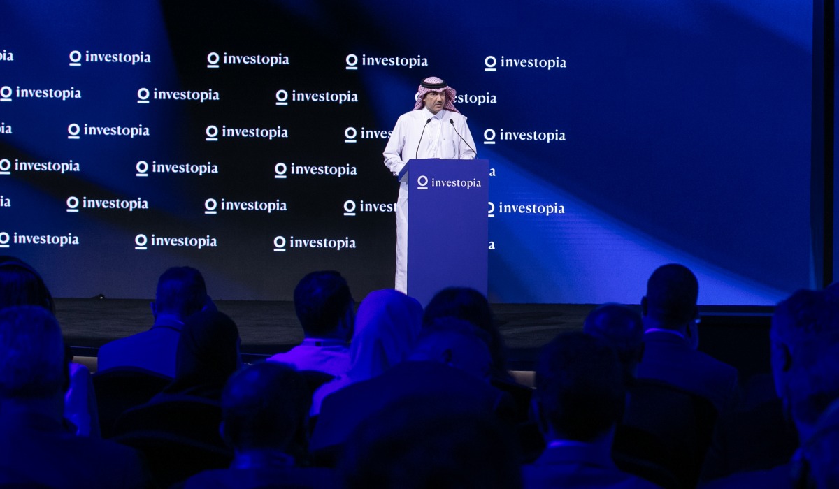 Minister of State for Foreign Trade Affairs at the Ministry of Commerce and Industry, H E Dr. Ahmed bin Mohammed Al Sayed addressing the forum in Abu Dhabi.