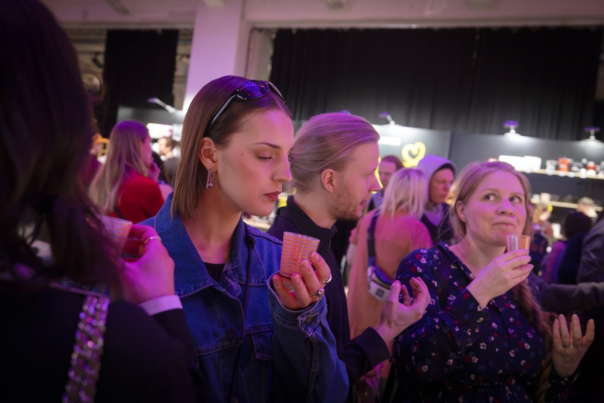 People taste coffee during the 2025 Helsinki Coffee Festival in Helsinki, Finland, April 26, 2025. (Photo by Matti Matikainen/Xinhua)
