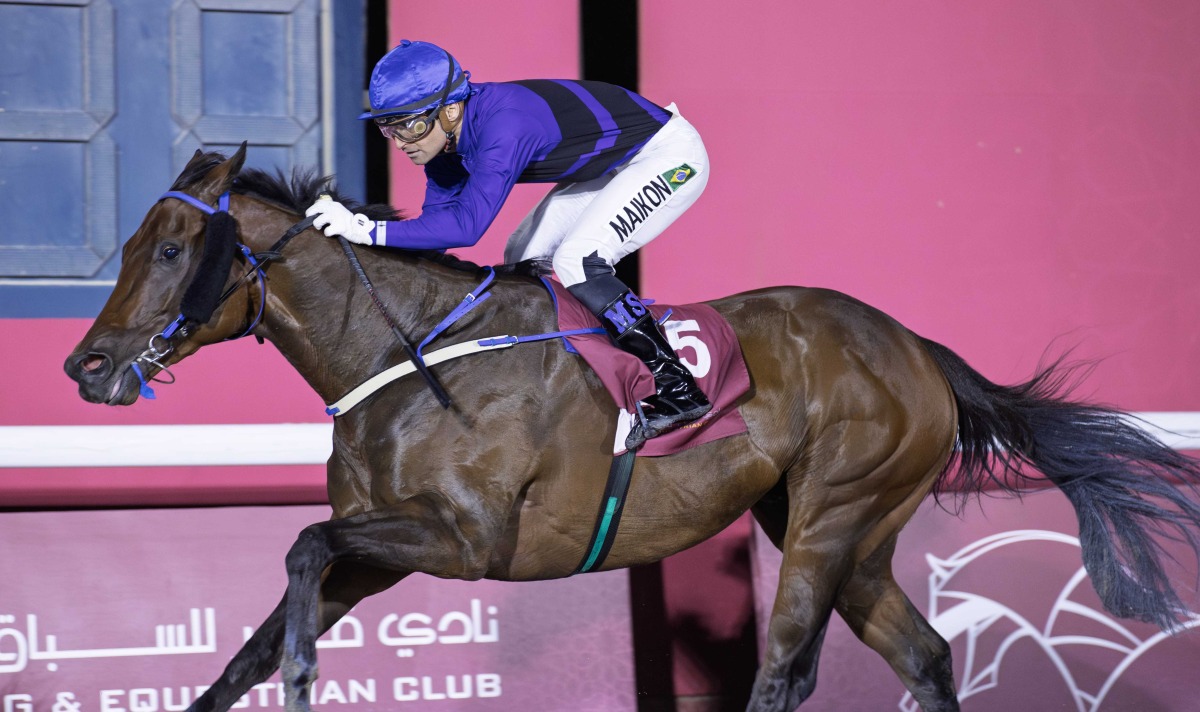 Maikon De Souza guides Sardem towards the finish line. Pic: Juhaim/QREC