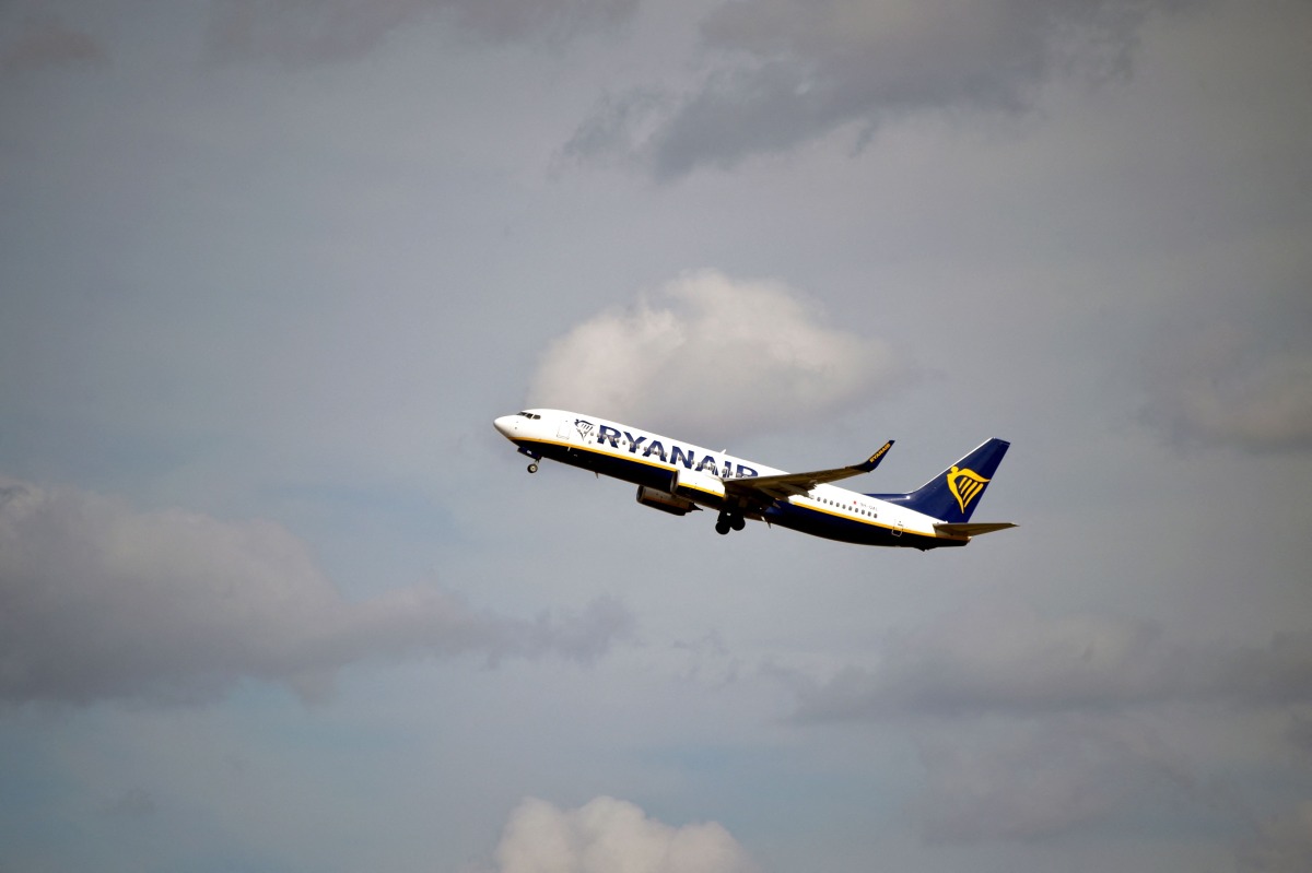 This picture taken on September 27, 2019 shows an Boeing 737 NG / Maxof Irish Low Cost company Ryanair after taking off from the Toulouse-Blagnac airport, near Toulouse. Photo by PASCAL PAVANI / AFP
