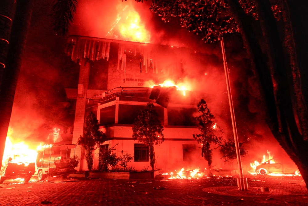The building of Makassar City Council is set on fire during a protest in Makassar, South Sulawesi, on August 29, 2025. Photo by Daeng Mansur / AFP