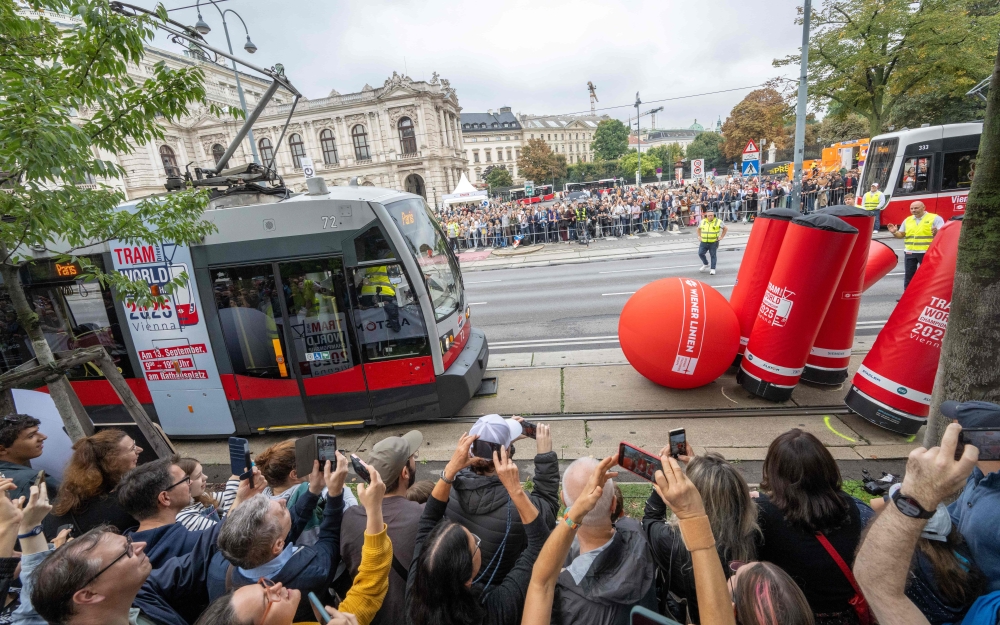 The tram of the French team 