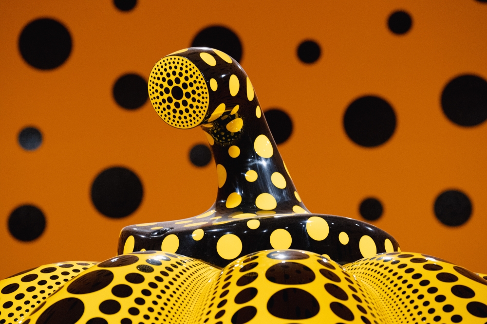 Yayoi Kusama’s monumental 'Pumpkin', on view at the Hirshhorn Museum and Sculpture Garden in 2022. (Photo by Shuran Huang/For The Washington Post)