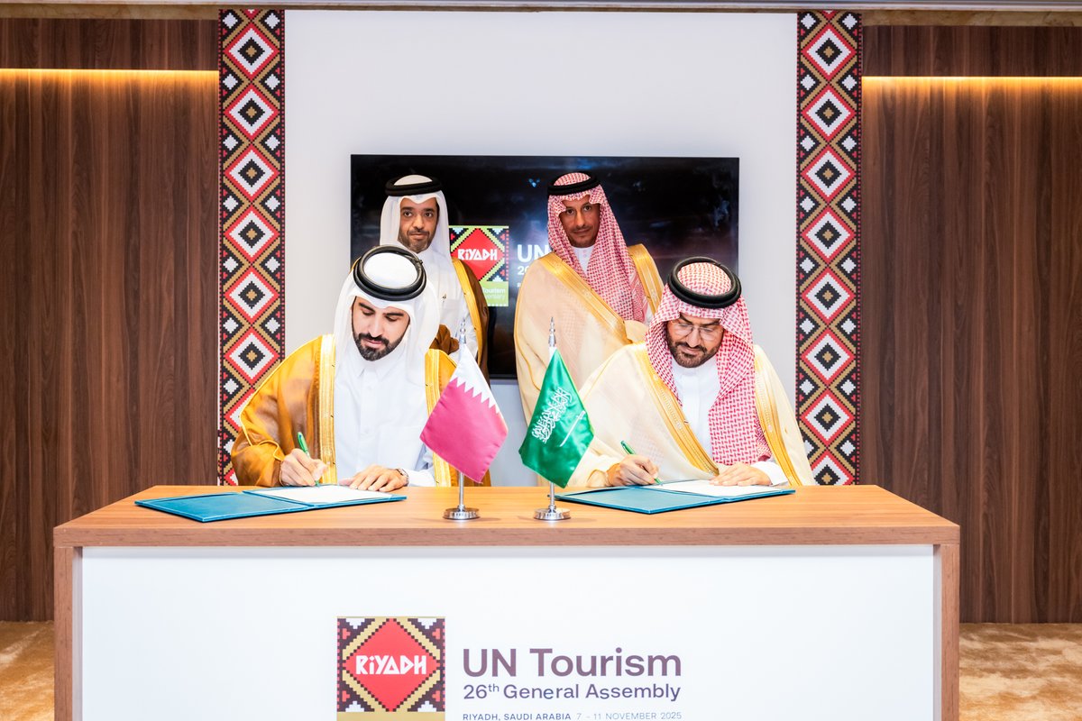Qatar Tourism Chairman Saad bin Ali Al Kharji with Qatari, Saudi officials at the MoU signing ceremony