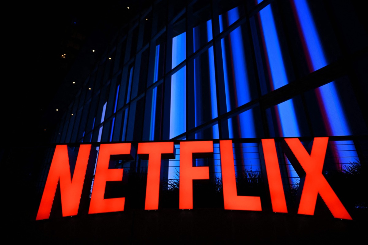 The Netflix logo is seen at the Netflix Tudum Theater in Los Angeles, California, on September 14, 2022. Photo by Patrick T. FALLON / AFP