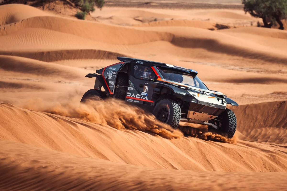 Qatar's multi-talented sports icon, Nasser Saleh Al Attiyah will once again compete for the Dacia Sandriders, marking his second consecutive season with the team, and will be partnered this time by Belgian navigator Fabian Lurquin.
