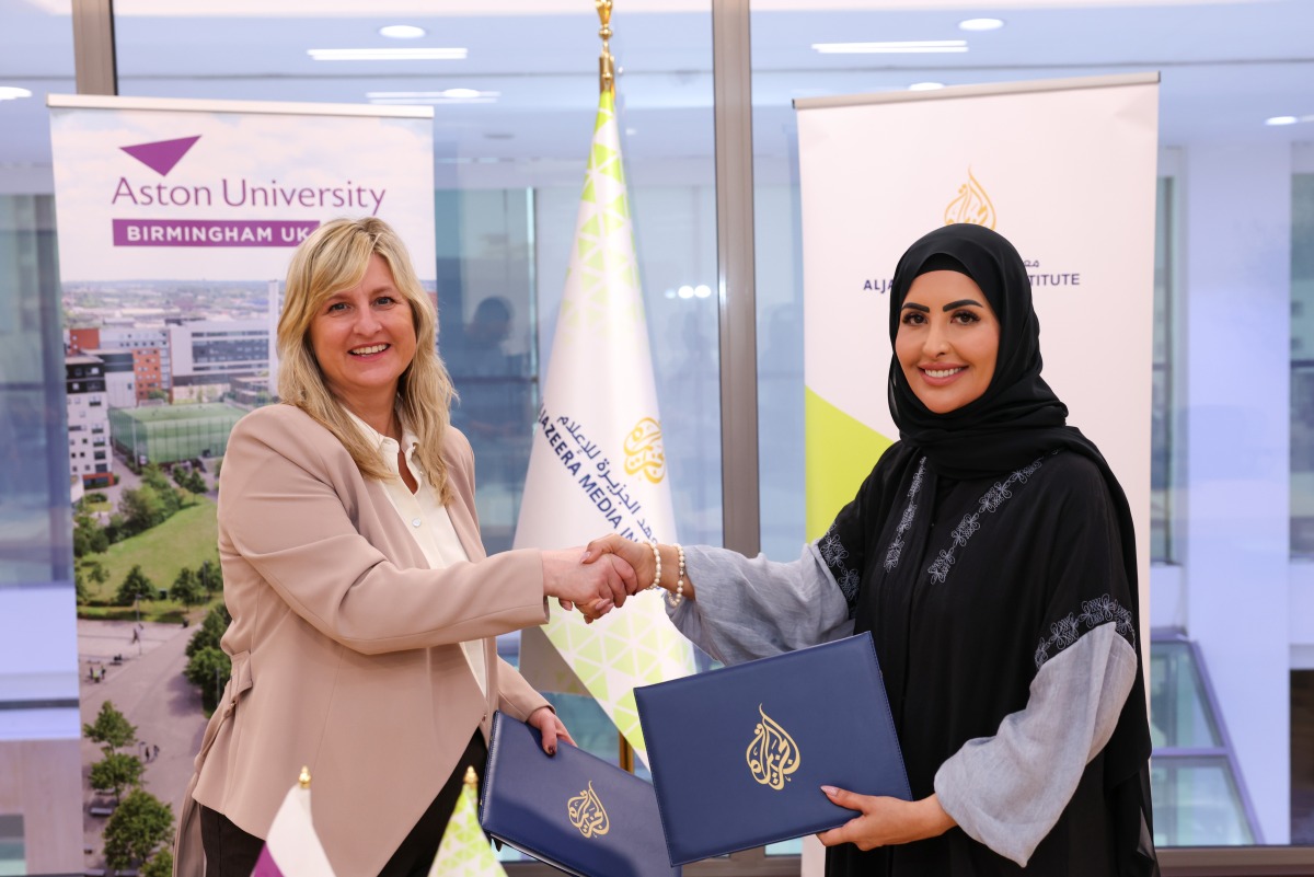 Officials from the two entities during agreement signing.
