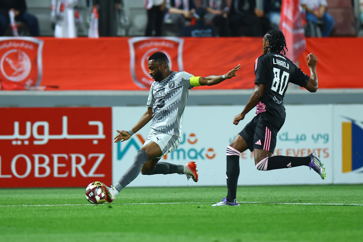 Action during the match between Al Duhail and Al Arabi yesterday. 