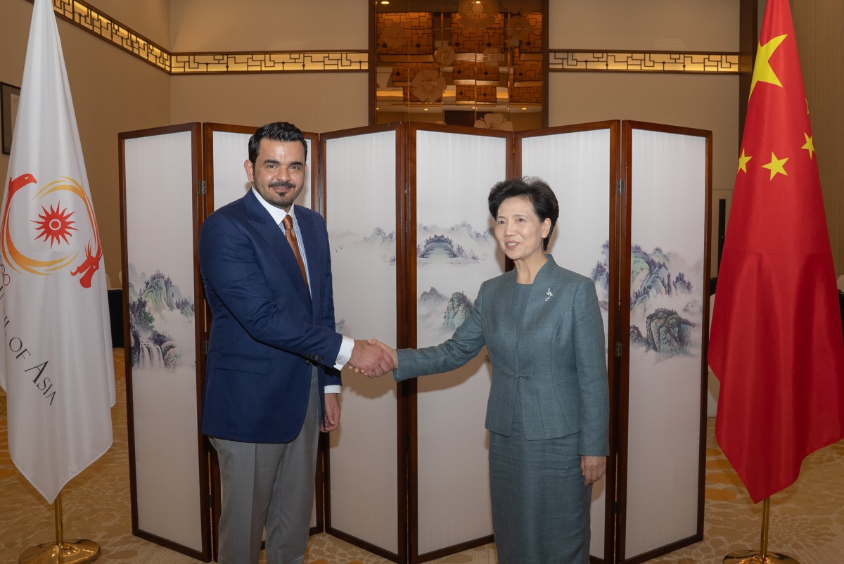 President of the Olympic Council of Asia H E Sheikh Joaan bin Hamad Al Thani during a meeting with State Councillor of the People’s Republic of China H E Shen Yiqin.