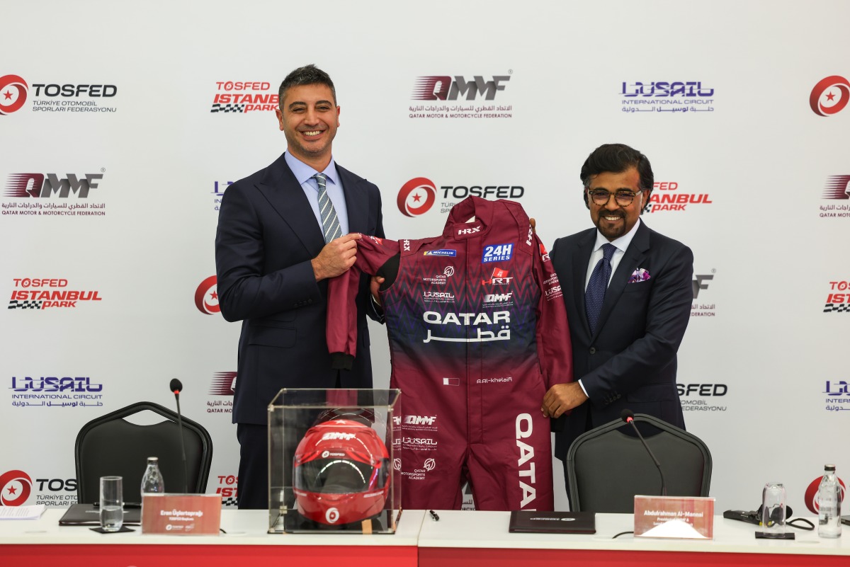President of QMMF and the Lusail International Circuit Abdulrahman bin Abdullatif Al Mannai and TOSFED President Eren Uclertopragı during the signing ceremony. 