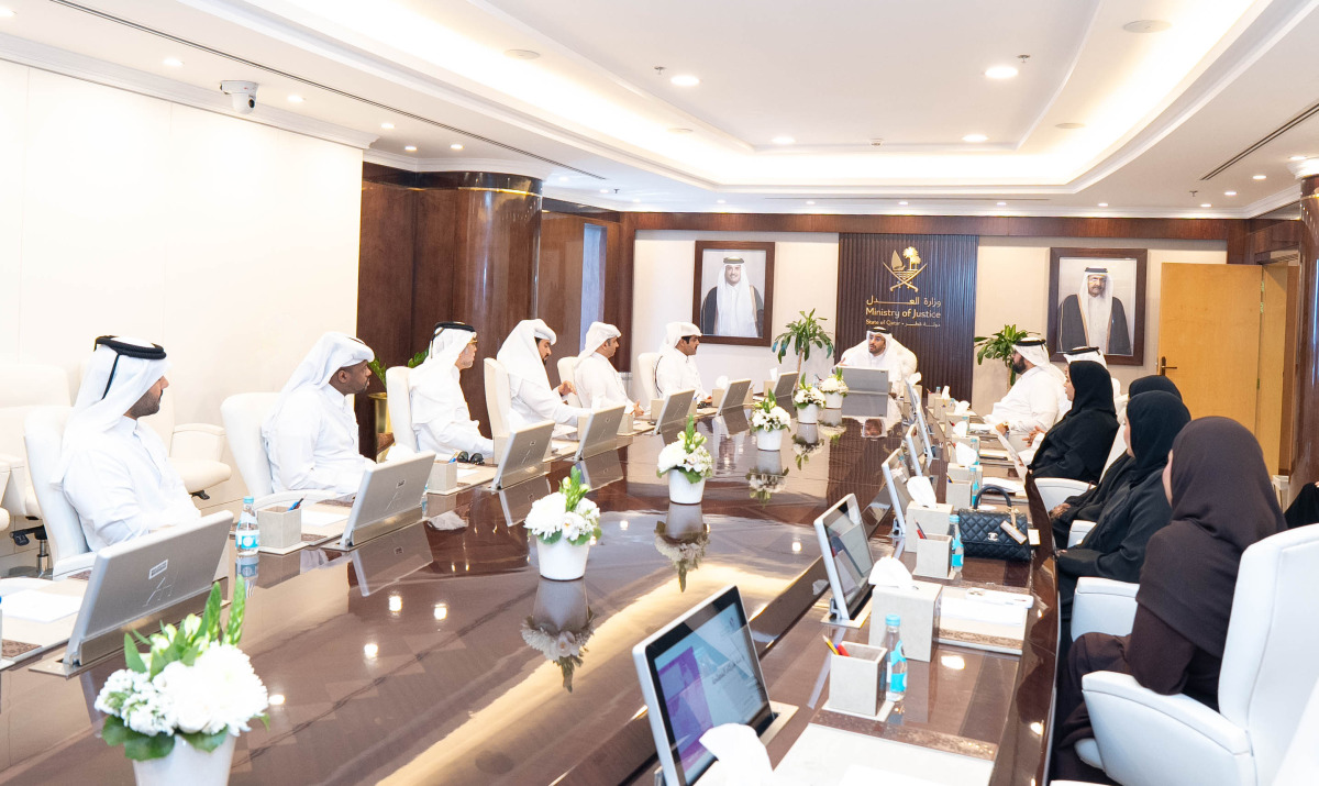 Officials and participants during the session. 