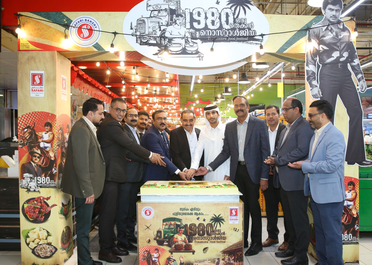 Deputy Chairman and Managing Director of Safari Group Zainul Abideen and Mohammed Hamad Soofan Al Ahbabi with other officials and guests inaugurating the promotion.