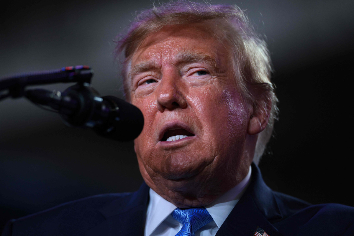 U.S. President Donald Trump delivers remarks during a campaign rally at Crossroads Arena on October 26, 2026 in Corinth, Mississippi. Photo by CHIP SOMODEVILLA / GETTY IMAGES NORTH AMERICA / Getty Images via AFP